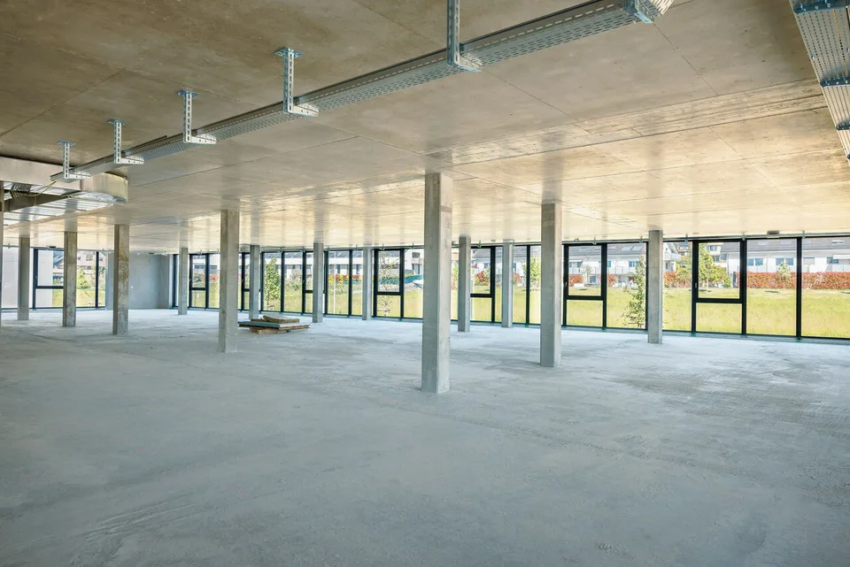 "Ideal Park" - Handwerklich 1460 m2