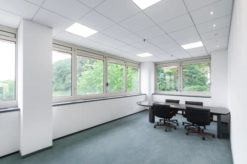 LUGANO NORD - BÜRO VON 1162 MQ TEILBAR (REF. 202-203)