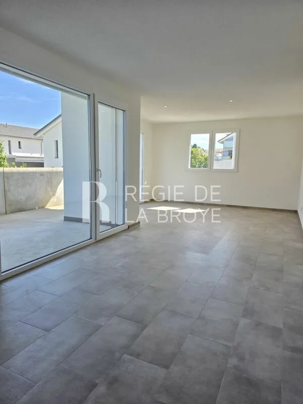 Appartamento di 4.5 locali con ampio balcone a Chabrey