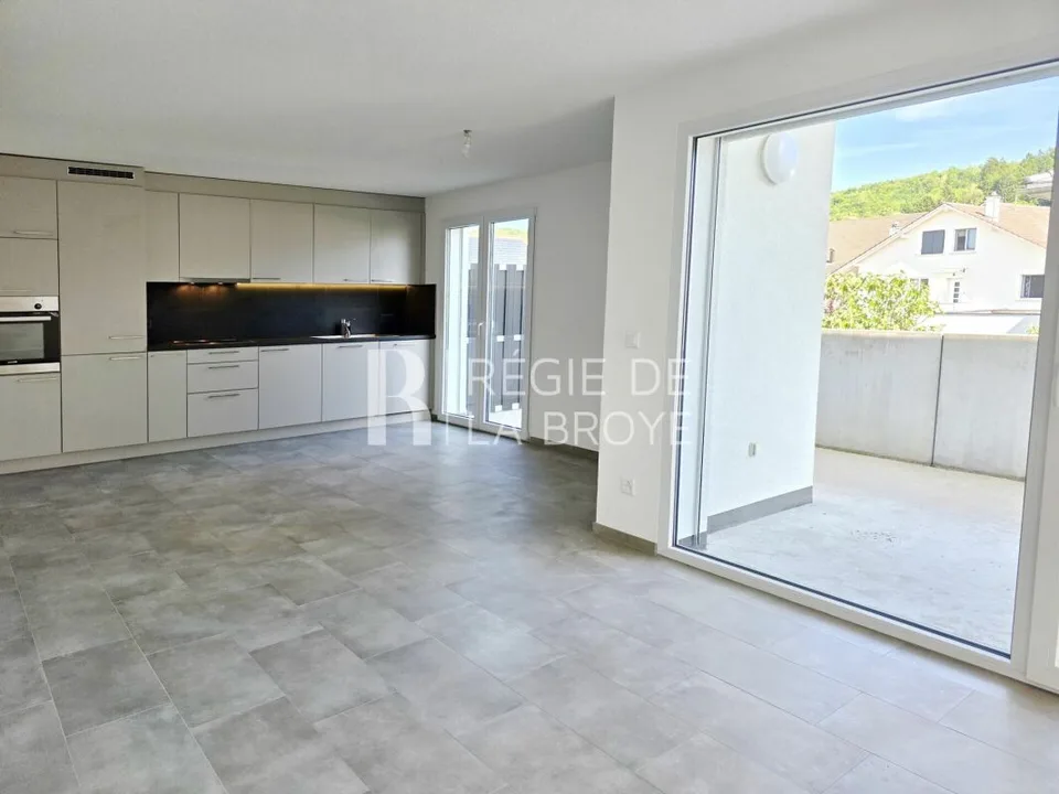 Appartement de 4.5 pièces avec grand balcon à Chabrey