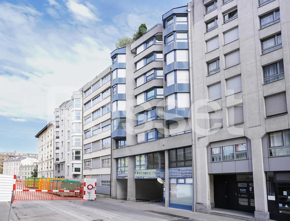 Appartement de 4 pièces, entièrement rénové, au 2ème étage avec ascenseur