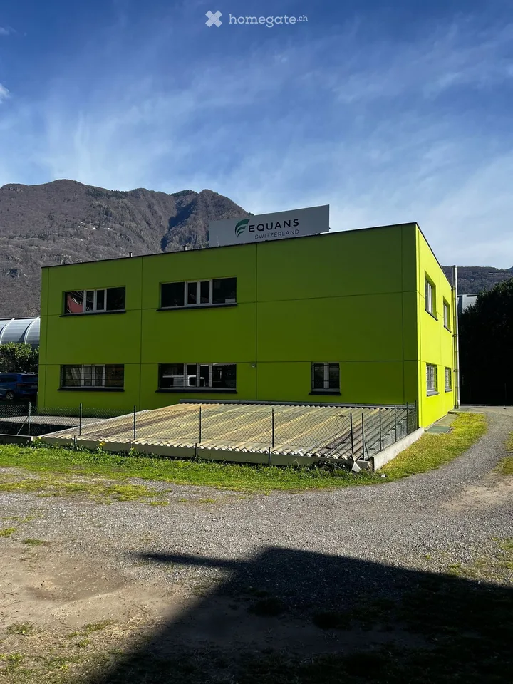 Spazio commerciale a Bellinzona - Carasso