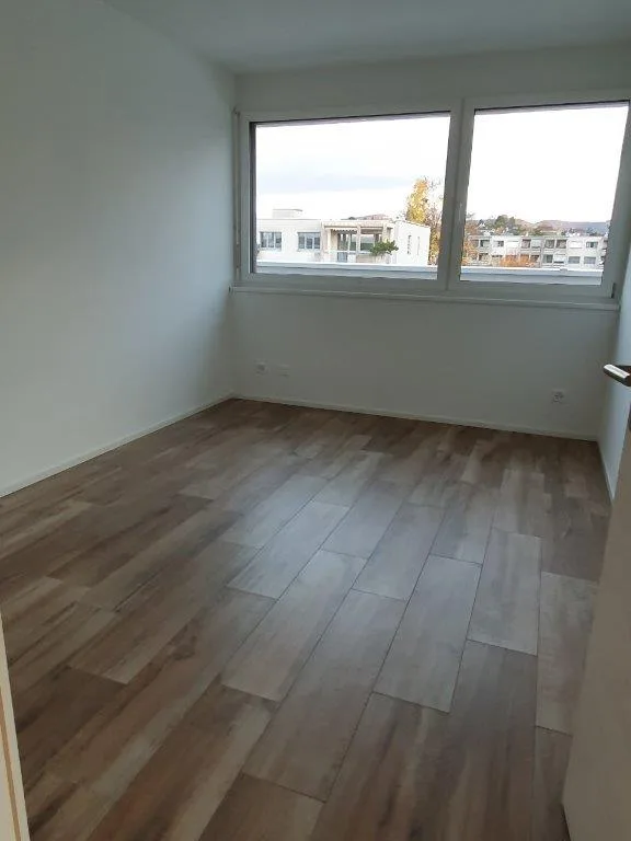 Modern 4.5-room new building apartment in a quiet location in Ettingen – photo 7 of 9