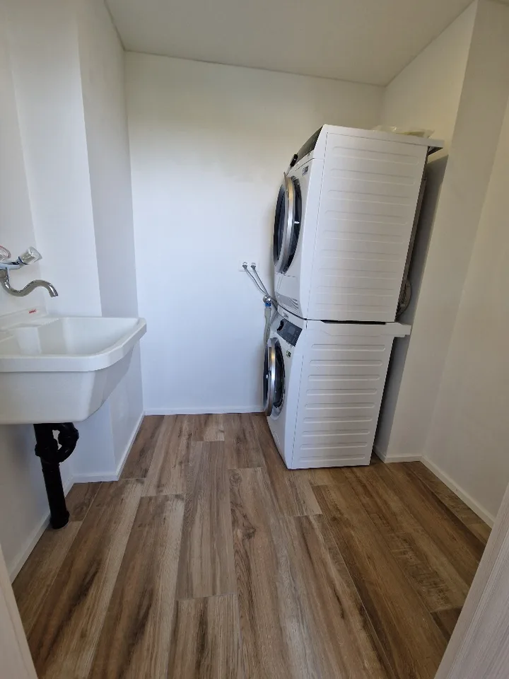 Modern 4.5-room new building apartment in a quiet location in Ettingen – photo 9 of 9