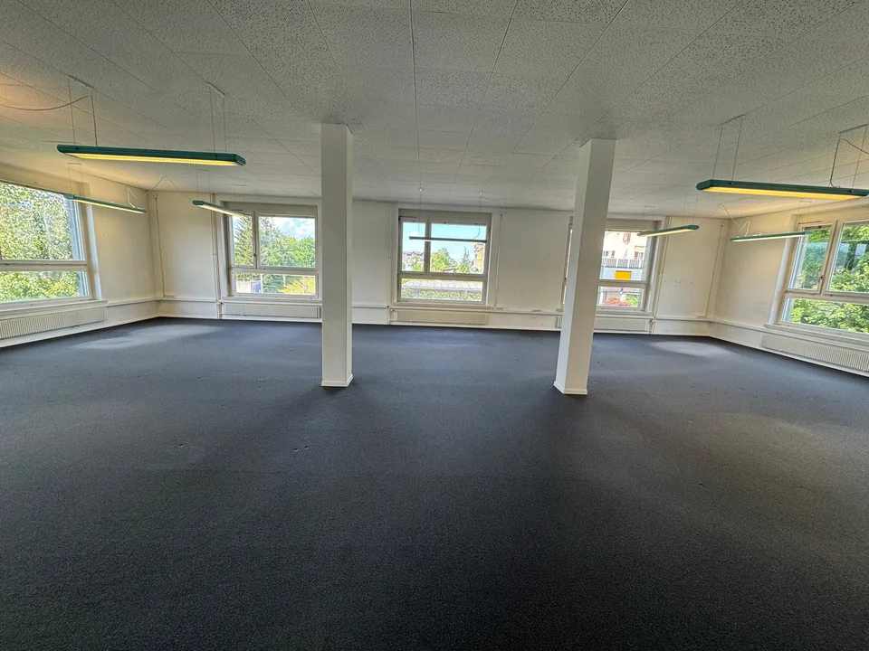 Bureau attractif (local commercial) 120m2