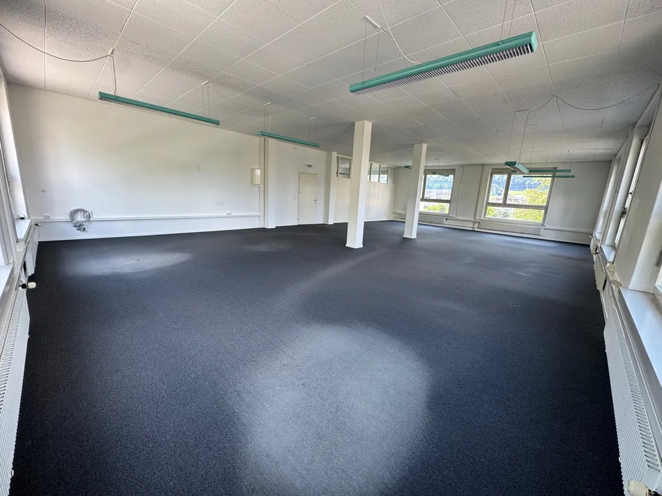 Bureau attractif (local commercial) 120m2