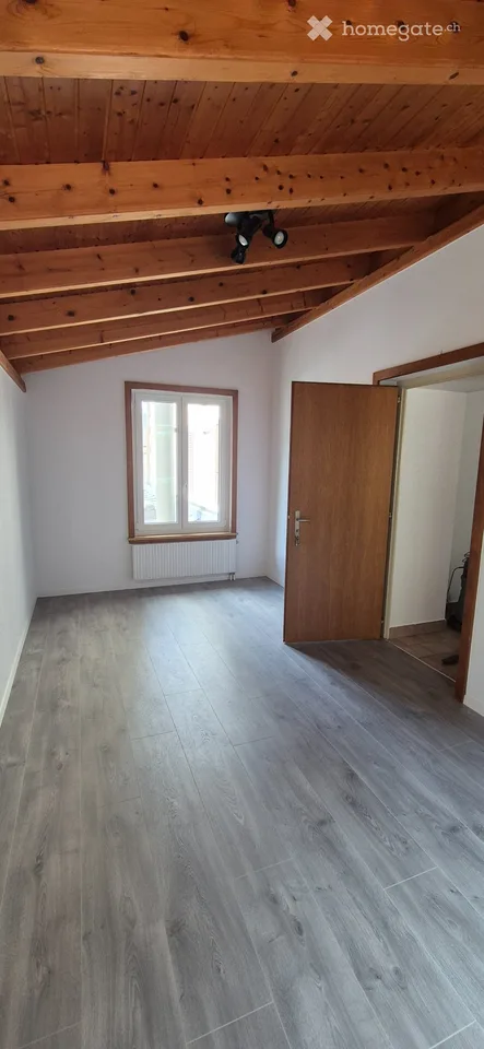 Schönes 4,5-Zimmer-Apartment in Noiraigue