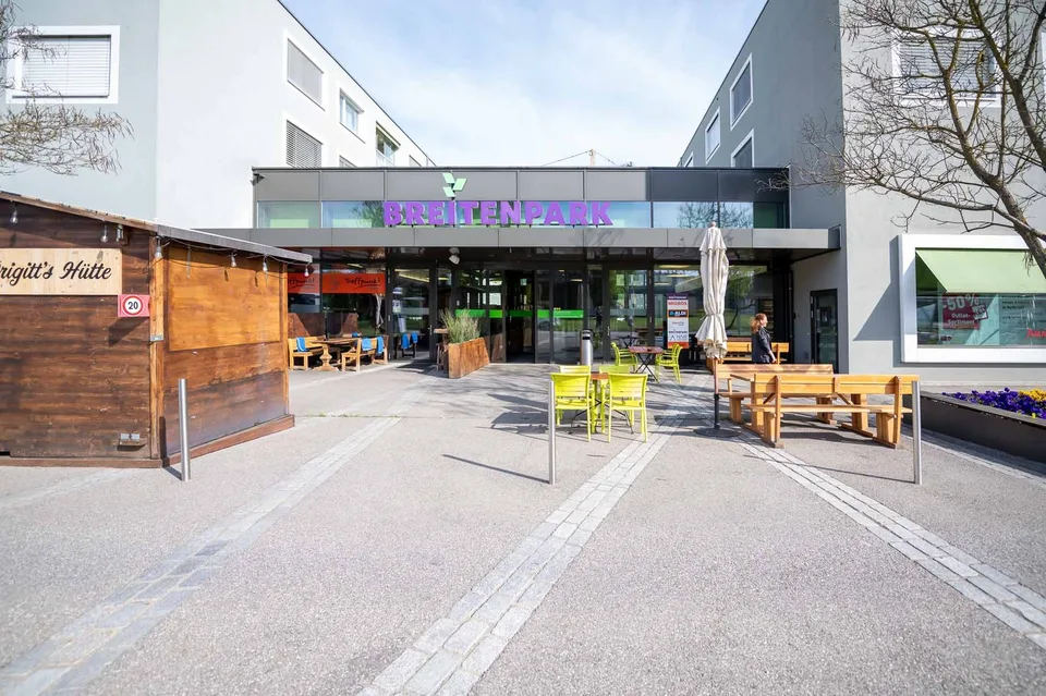 Attraktive Bistrofläche mit Aussenbereich
