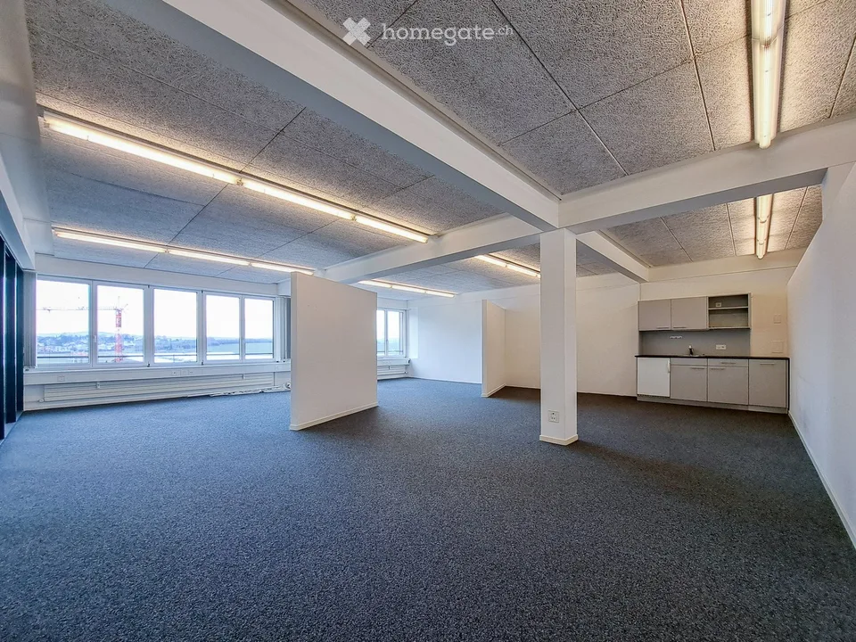 Espace de bureau moderne 4,5 pièces dans un endroit calme à Ettingen