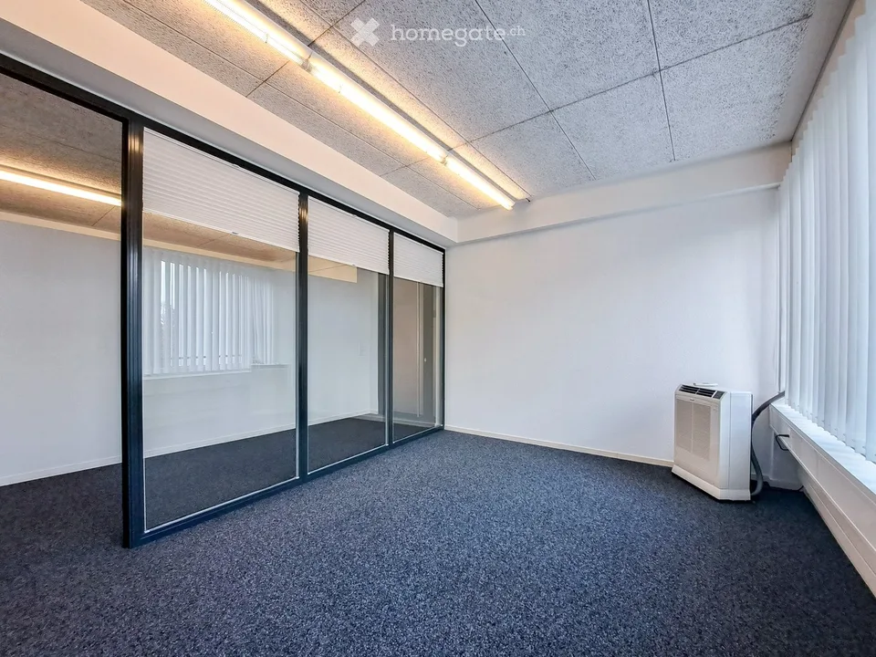 Espace de bureau moderne 4,5 pièces dans un endroit calme à Ettingen
