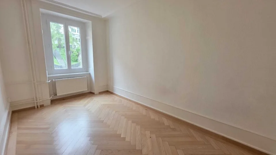 WOHNUNG MIT 3 ZIMMERN ZU VERMIETEN