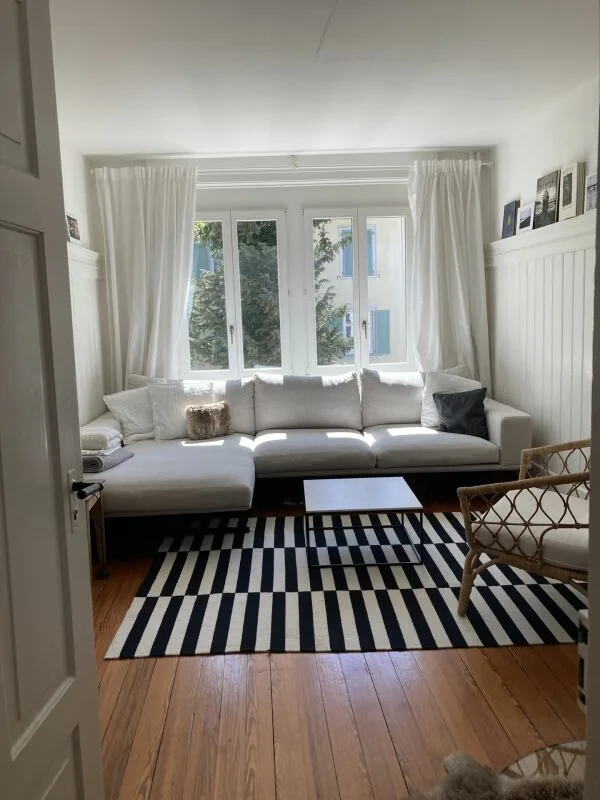 Appartement de vieillesse attractif dans un endroit calme