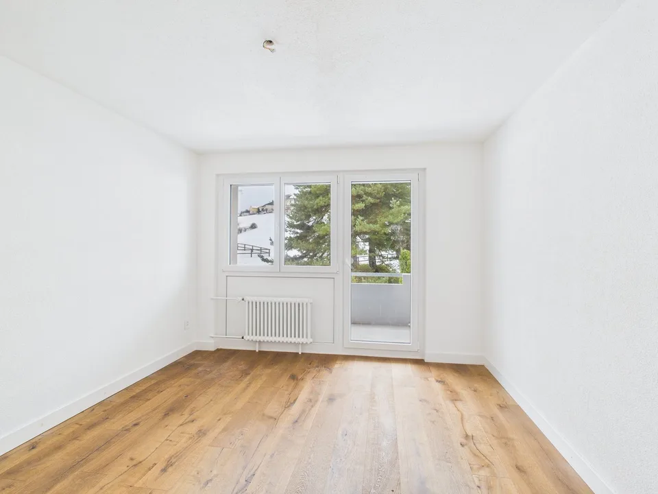 Charmante 3.5-Zimmer-Wohnung mit Balkon in Speicher