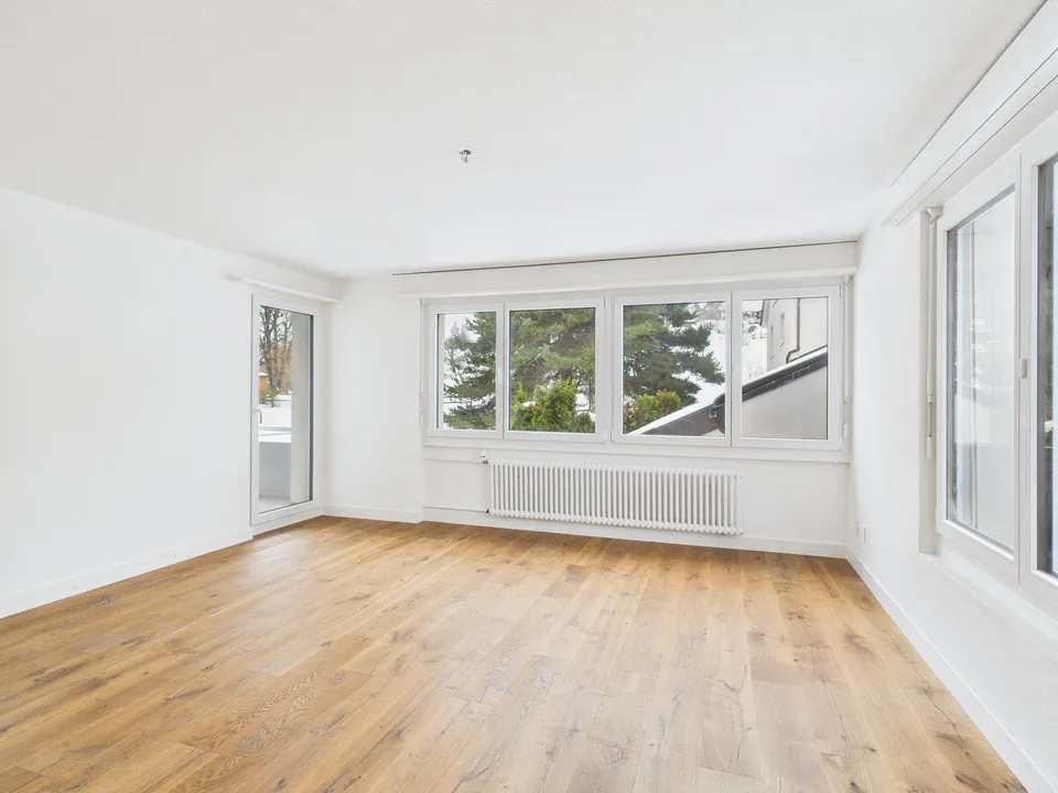 Charmante 3.5-Zimmer-Wohnung mit Balkon in Speicher