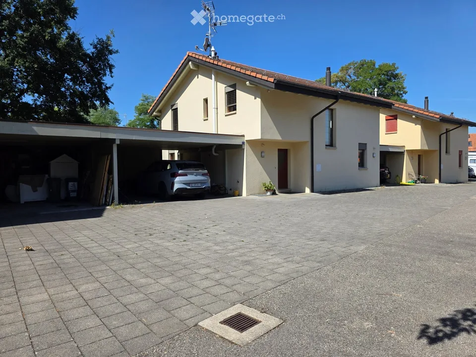 Geräumiges 6-Zimmer-Einfamilienhaus in Soral – Verfügbar ab November 2026