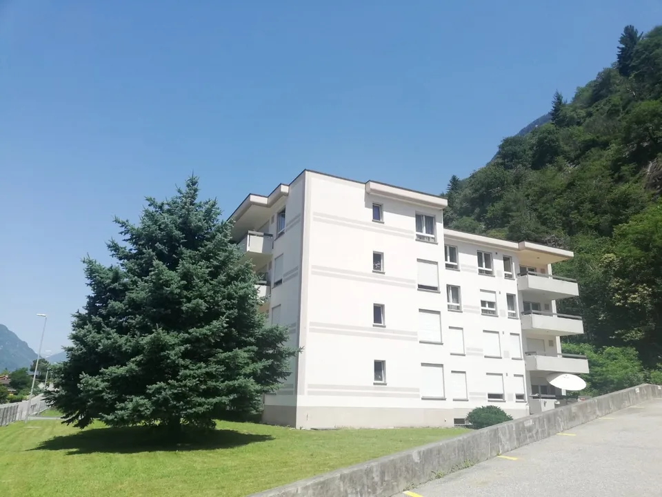 Mietwohnung mit 4.5 Zimmern in Cresciano