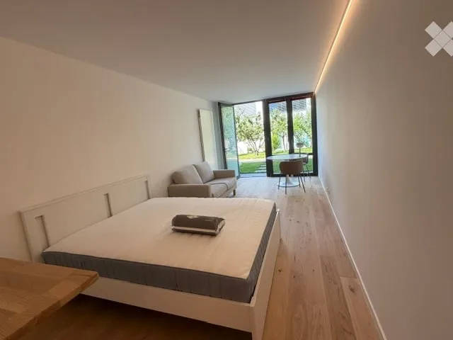 Chic, quiet, cool, renovated and furnished studio with garden for rent