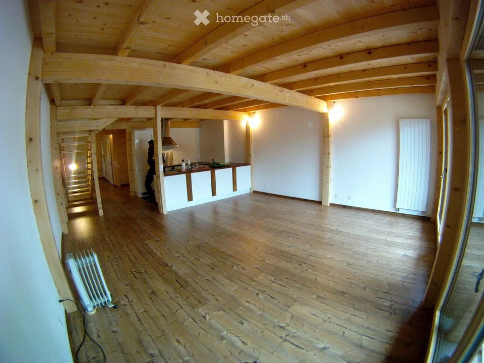 Schönes 4-Zimmer-Apartment ab 1. August 2026
