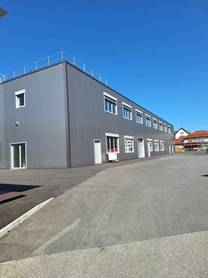 Halle artisanale et administrative