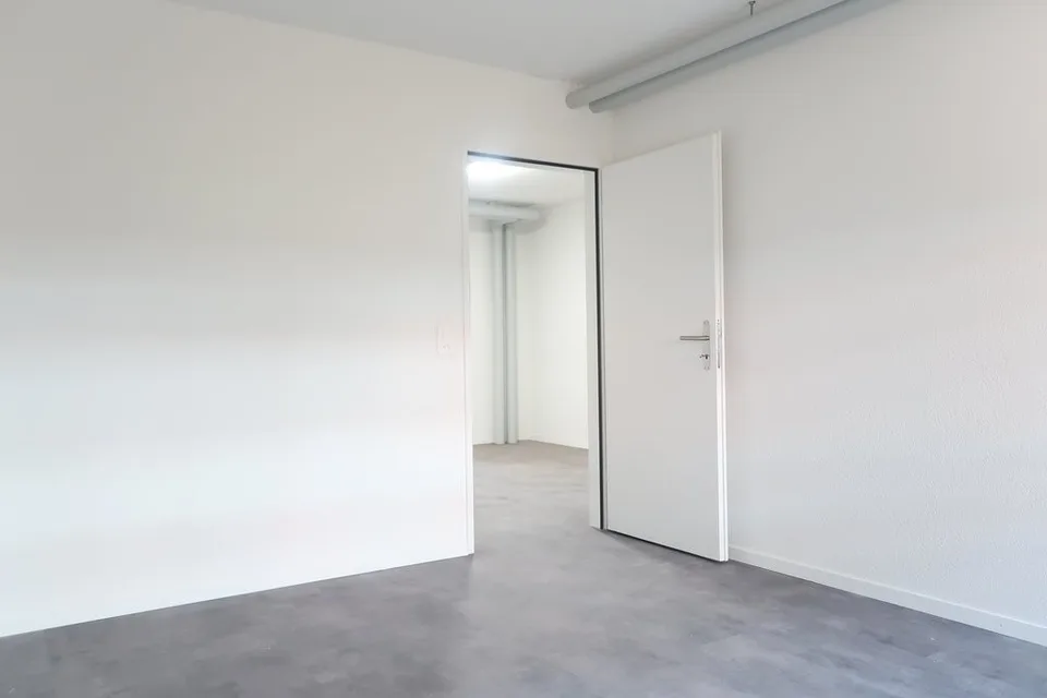 Helles, neu saniertes Büro - modern, komfortabel, bereit für Ihr Team