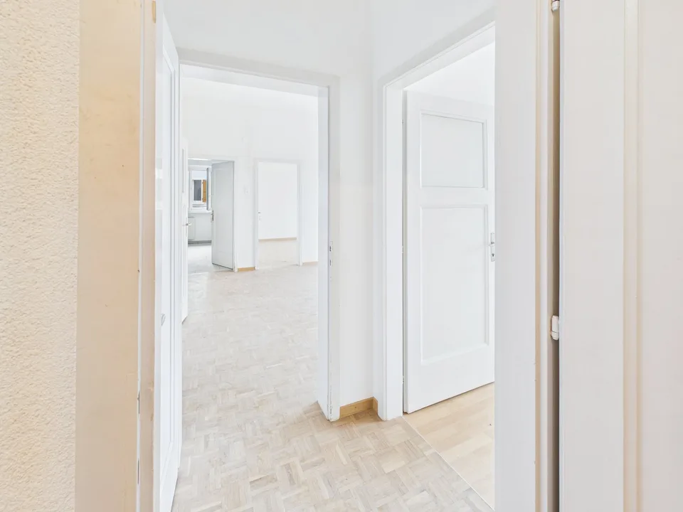 Schönes 4.5-Zimmer-Apartment mit Balkon in Boécourt