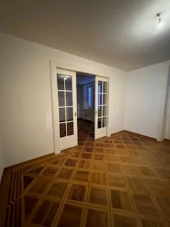 Ampio appartamento di 5,5 locali ristrutturato a Tavannes