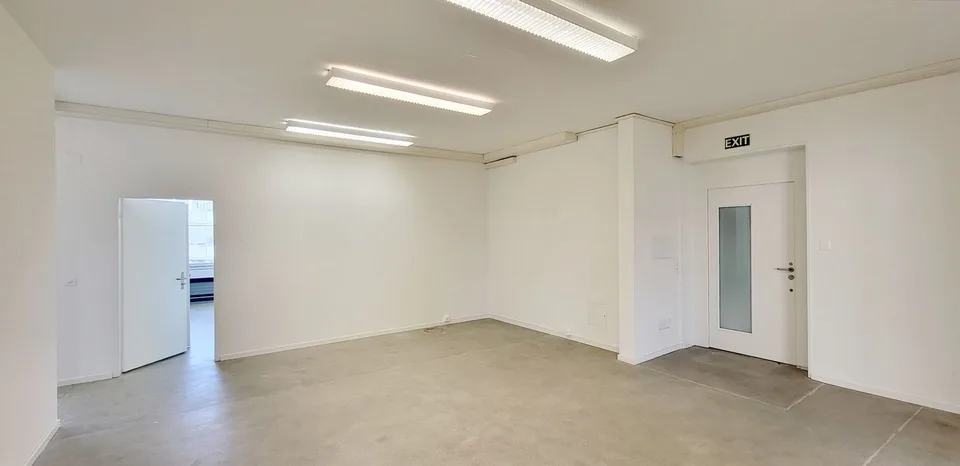 "Bezugsfertige Gewerbefläche mit 1'000 kg/m² Bodenlast!" – Foto 8 von 15