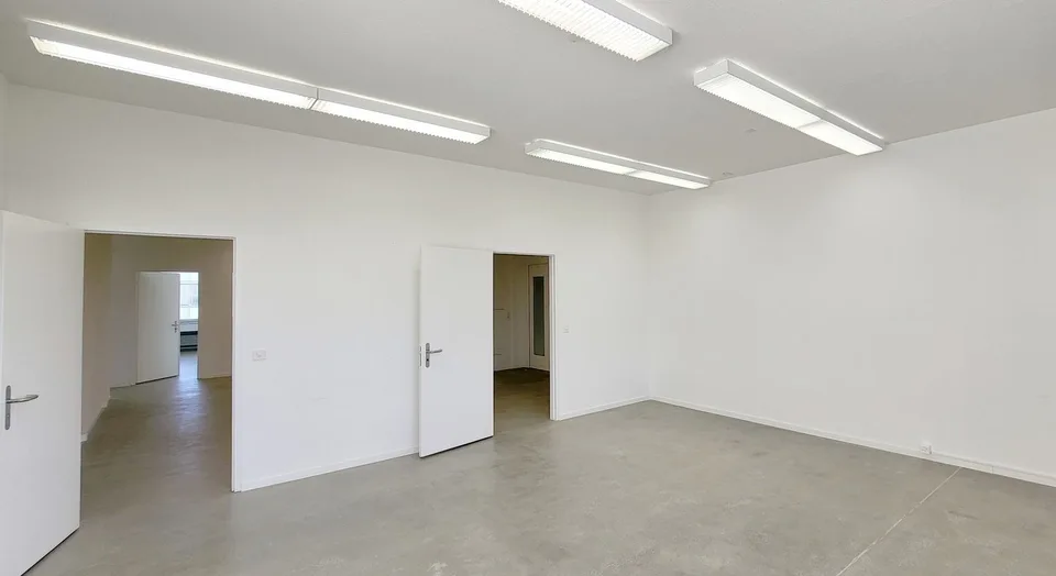 "Bezugsfertige Gewerbefläche mit 1'000 kg/m² Bodenlast!" – Foto 6 von 15