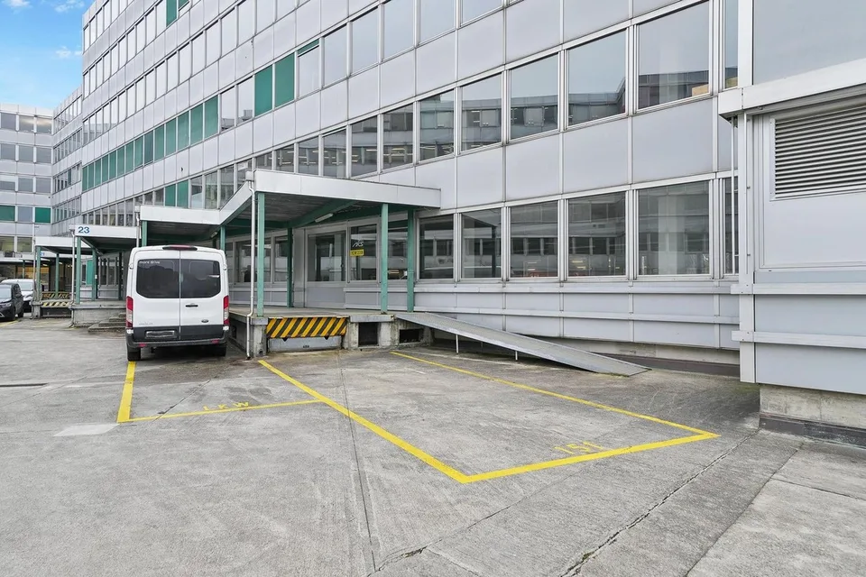 "Bezugsfertige Gewerbefläche mit 1'000 kg/m² Bodenlast!" – Foto 12 von 15