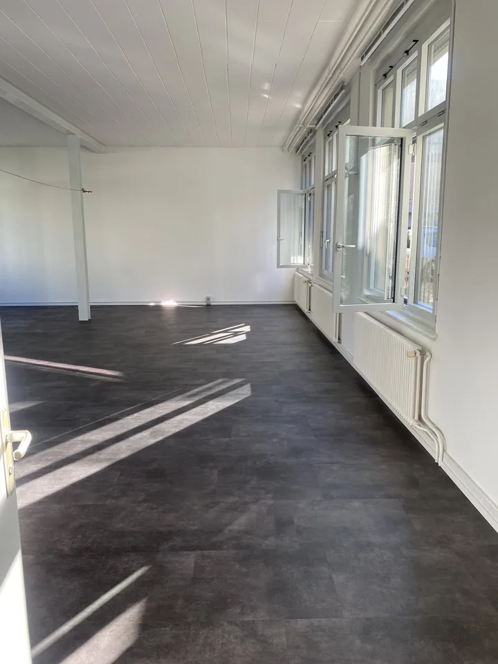 Vielseitig nutzbarer Gewerberaum in Schöftland