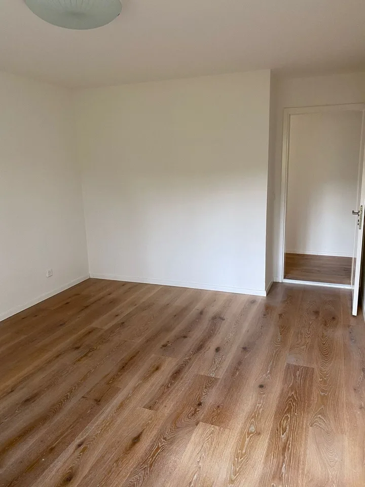 Hübsche 3.5 Zi Wohnung mit Balkon, Bächlein, Natur - ab 1.10.2026
