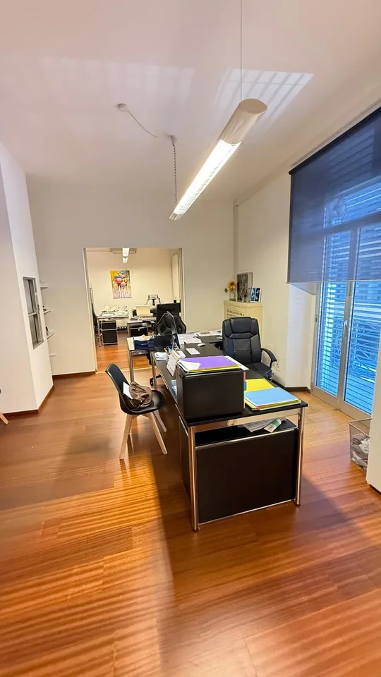 Professioneller Büroplatz im Zentrum von Chiasso