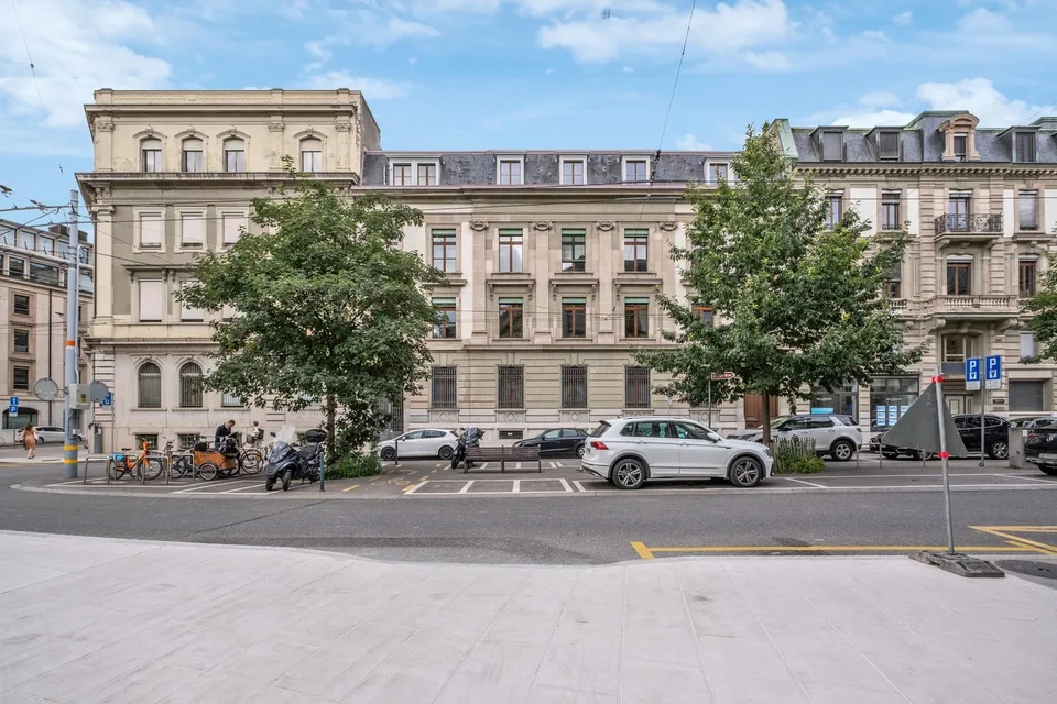 Surfaces de bureaux à louer dans le quartier des banques à Genève
