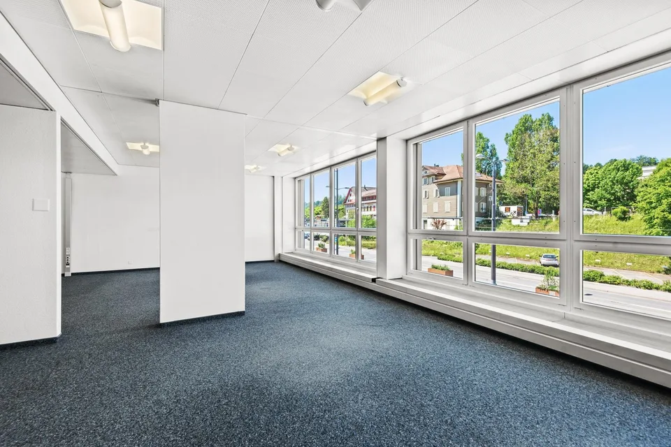 Espace de bureau attractif à 10 minutes du centre-ville de Lucerne !