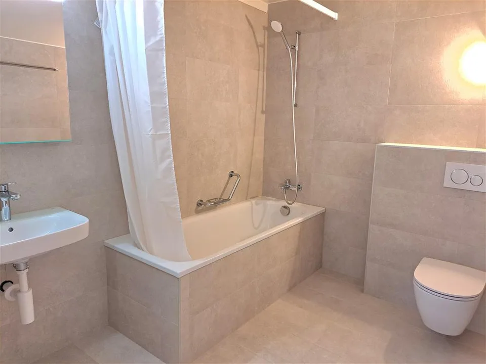 Appartement,1,82