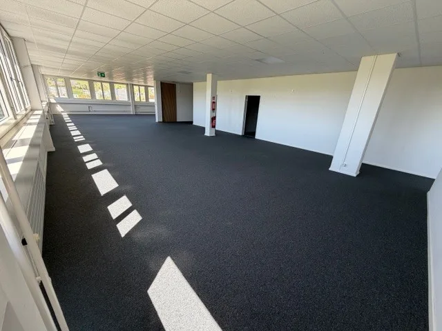 Superficie ideale per uffici - Bello edificio rappresentativo per uffici, artigianato, industria leggera