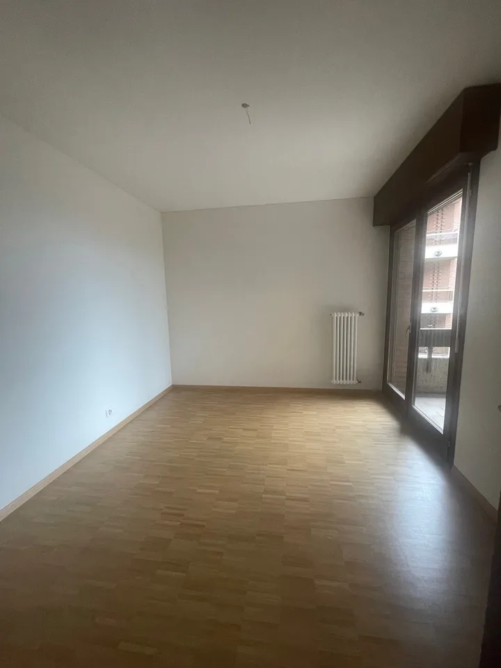 Renovierte 4.5-Zimmer-Wohnung in Massagno – Foto 10 von 12