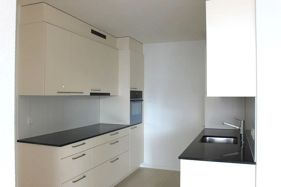 Bel appartement de 3,5 pièces lumineux au 1er étage, milieu droit