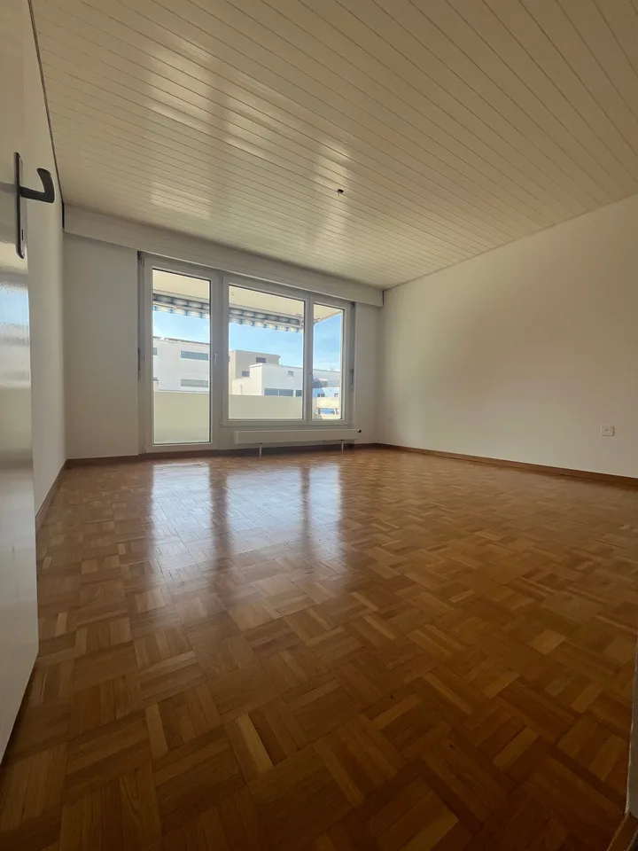 Grosszügige 2.5-Zimmer-Wohnung in Unterentfelden!