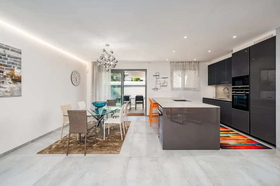 Appartement avec vue sur le lac à Paradiso meublé