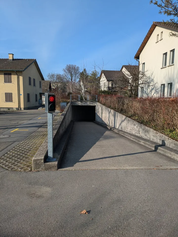 Tiefgaragenparkplätze zu vermieten