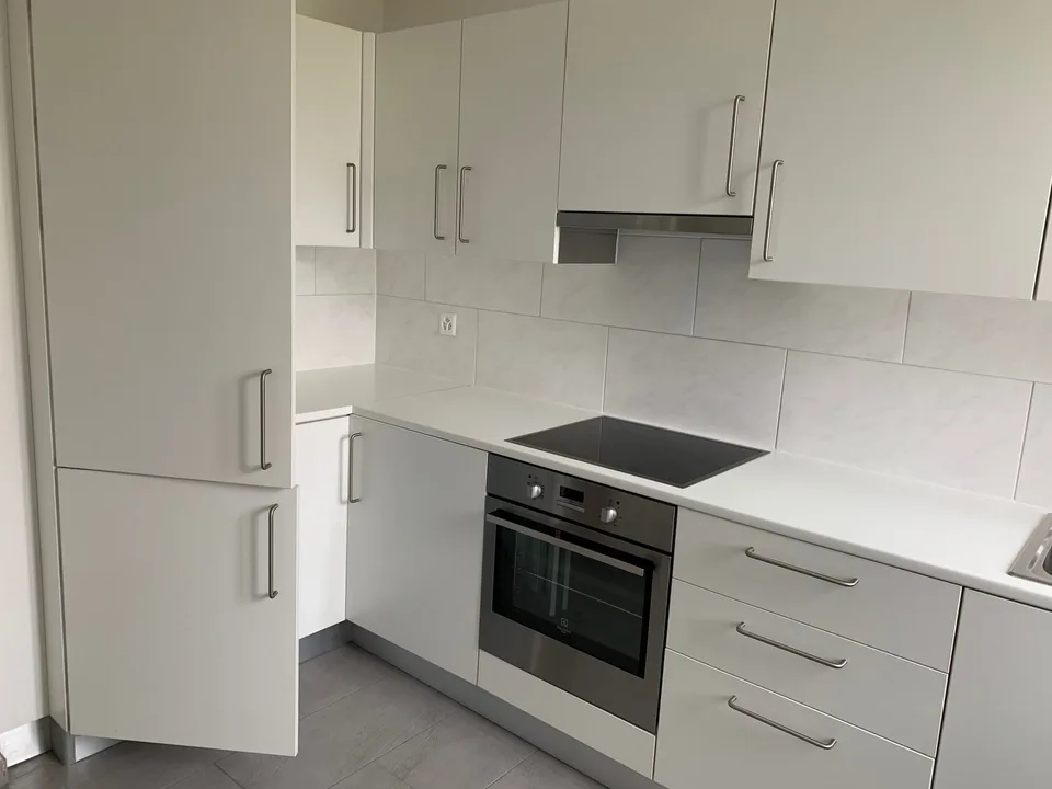 Wir vermieten eine renovierte 2.5-Zimmer-Wohnung