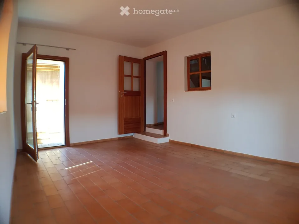 Faszinierendes Duplex mit 6 Zimmern in einem historischen Gebäude in Arzo