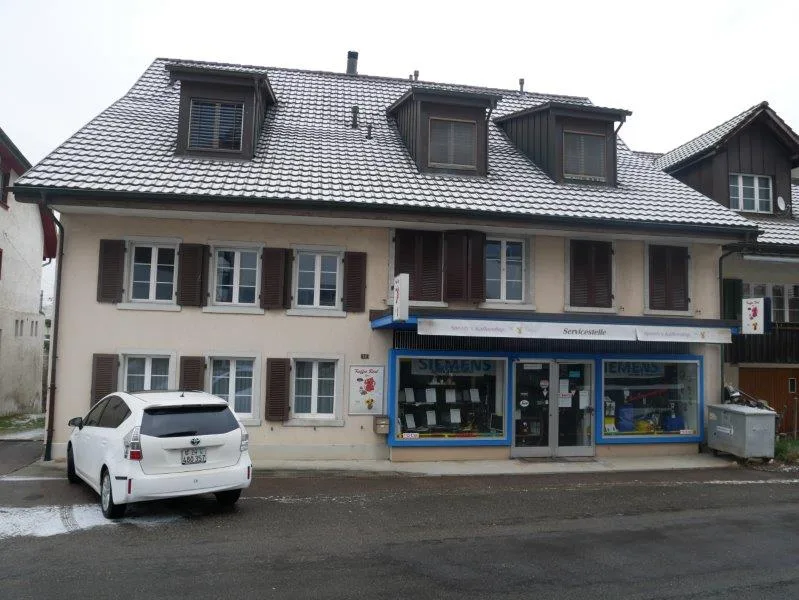 Attraktive Gewerbeflaeche an der Dorfstrasse in Rekingen AG