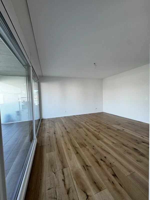 Attraktive Wohnung mit Echtholzparkett und grossem Balkon