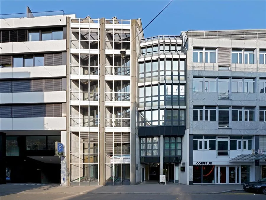 Vielseitig nutzbare Ladenfläche - ideal für Verkauf, Praxen, Ateliers