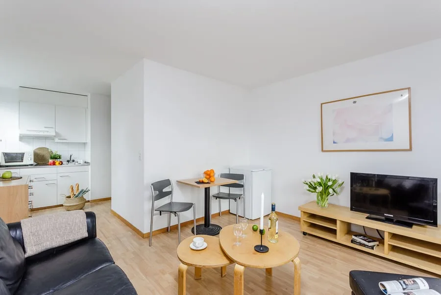 2 Zimmer in Oerlikon