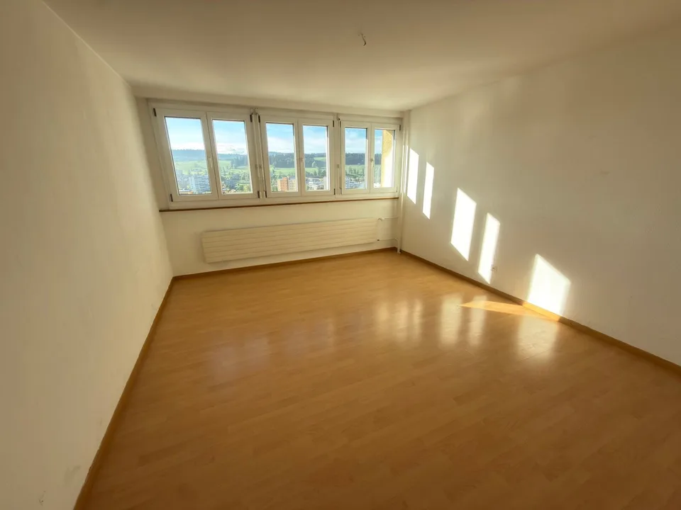 Appartement de 4.5 pièces avec balcon