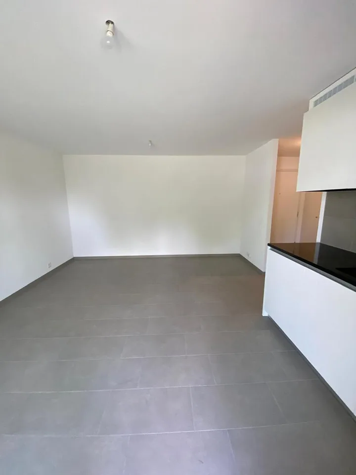 Studio im Erdgeschoss mit Terrasse von 13,5 m2 in der Nähe von EPFL/UNIL
