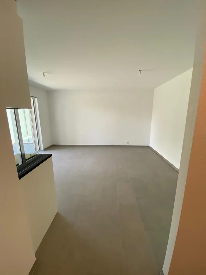 Studio im Erdgeschoss mit Terrasse von 13,5 m2 in der Nähe von EPFL/UNIL
